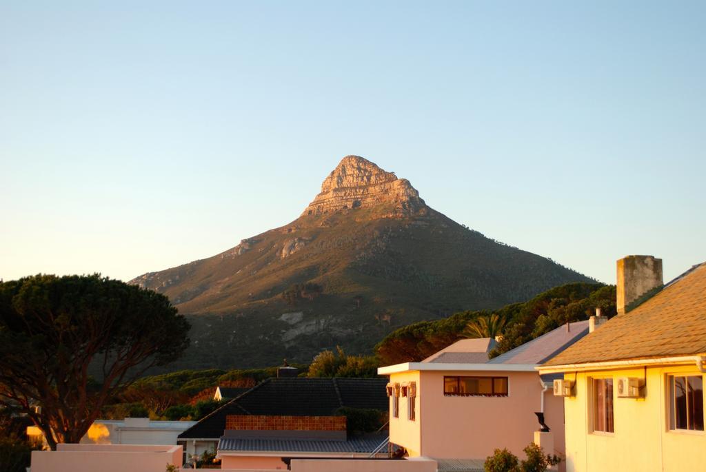 Villa Surprise Guesthouse Cape Town Bagian luar foto
